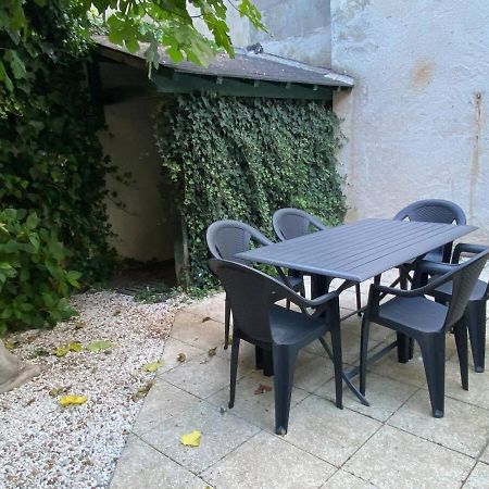 Malebranche - Maison En Hypercentre Avec Cour Amboise Dış mekan fotoğraf